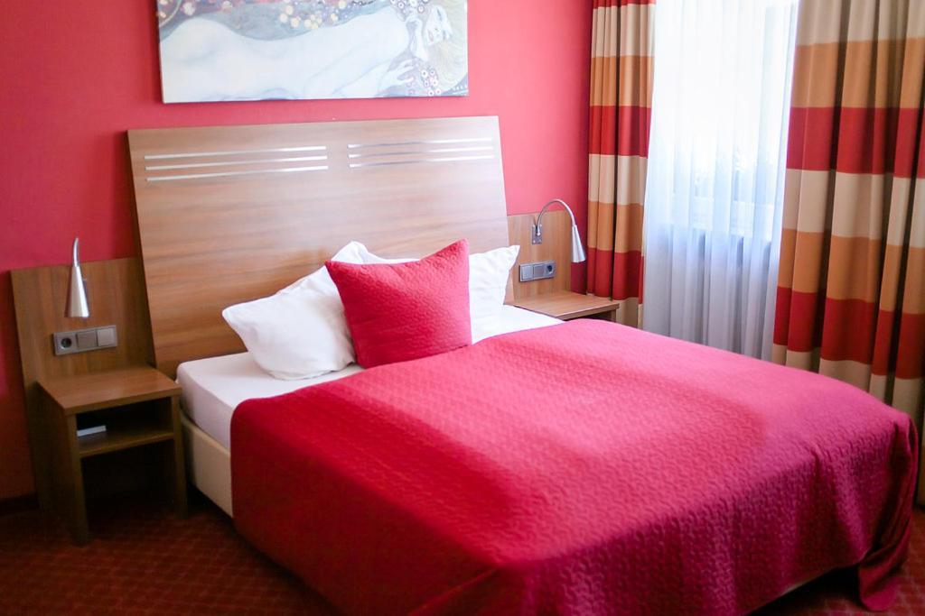 Hotel Brauereigasthof Schwanenbraeu Ebermannstadt Buitenkant foto